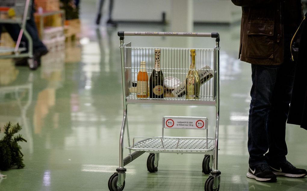 Winkelwagentje in supermarkt. beeld ANP, Bart Maat