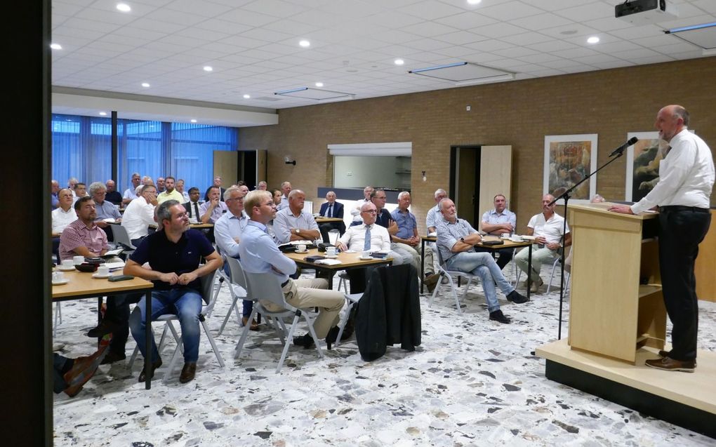 In kerkelijk centrum Sion in Rijssen had dinsdagavond een ambtsdragersbijeenkomst van de Gereformeerde Bond plaats. beeld Jan van Reenen