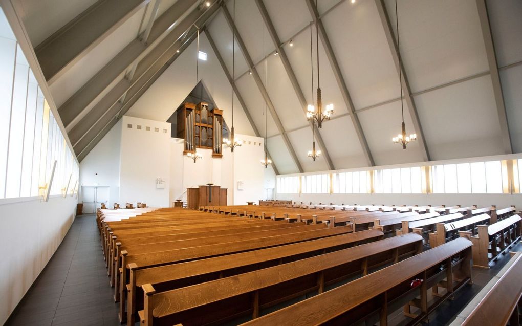 De bidstond vond dinsdagavond plaats in het kerkgebouw van de gereformeerde gemeente in Barendrecht. beeld RD, Anton Dommerholt