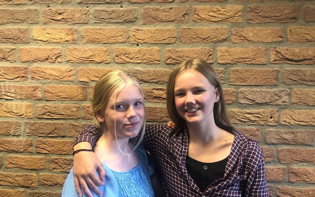 Anna Sparling (l.) en Sophie Groenendijk. beeld RD