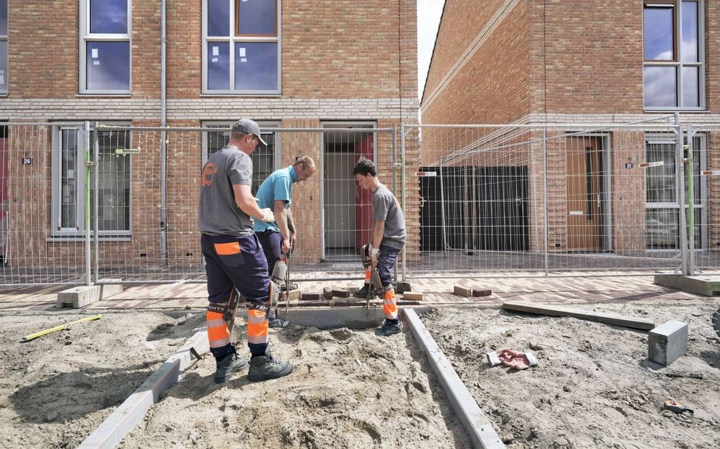 „Nieuwbouwplannen vergen tot aan de daadwerkelijke sleuteloverdracht al gauw zo’n tien jaar.” beeld ANP, Flip Franssen