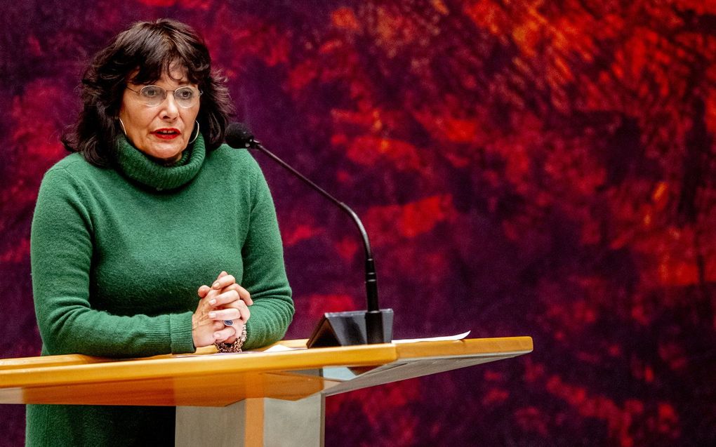 Léonie Sazias tijdens een debat in de Tweede Kamer. beeld ANP ROBIN UTRECHT