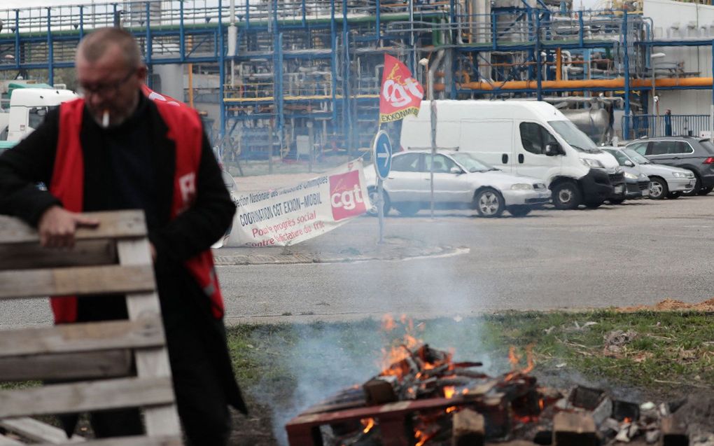 Staking bij ExxonMobil in Port-Jerome-sur-Seine, in de buurt van Le Havre. beeld AFP, Lou BENOIST