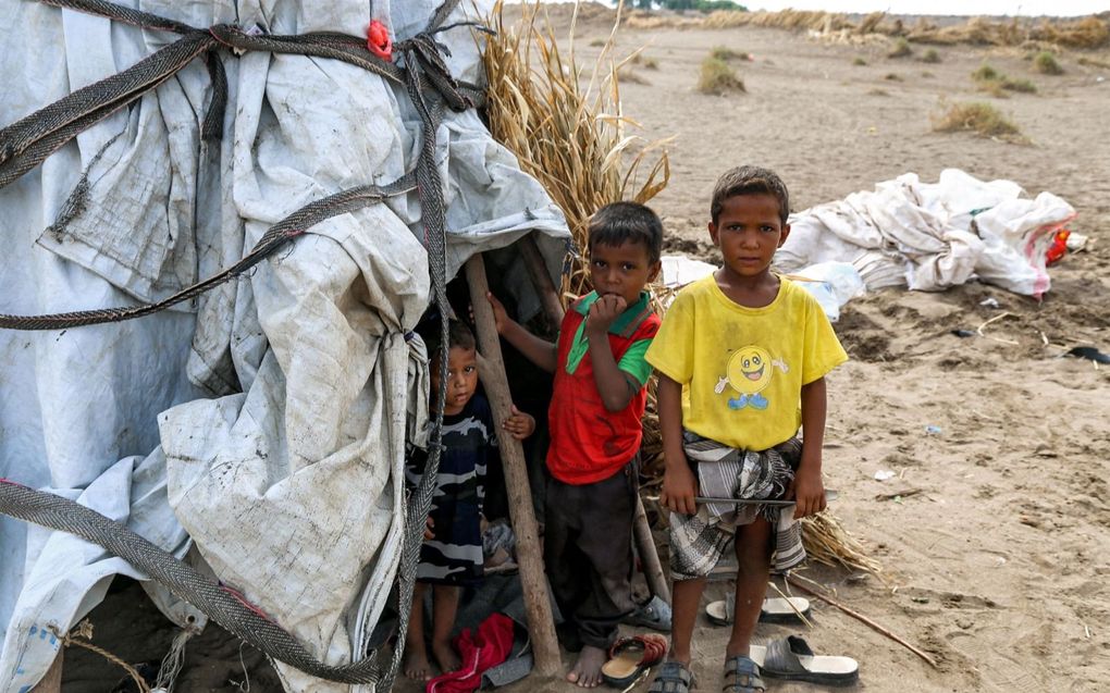 De Jemenitische bevolking wacht in angstige spanning af wat het aflopen van het staakt-het-vuren zal betekenen. Foto: kinderen in een opvangkamp in de westelijke provincie Hodeida.  beeld AFP, Khaled Ziad