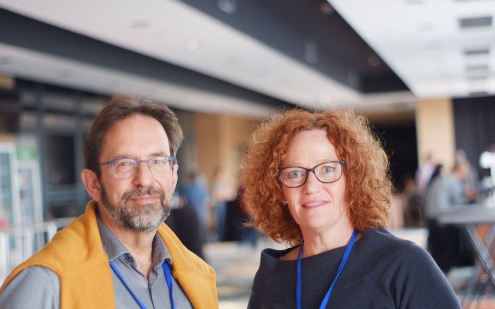 Jan Wessels (l.) en Connie Duarte (r.) zijn de nieuwe leiders van de Europese Evangelische Alliantie. beeld CNE.news, Evert van Vlastuin