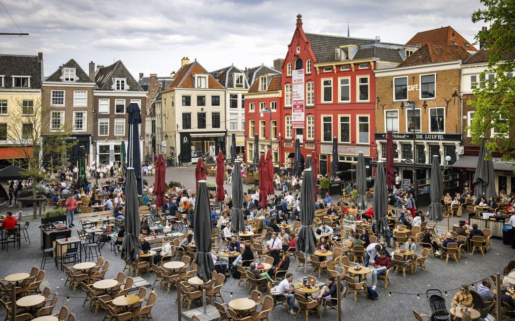 Horeca in de Utrechtse binnenstad. beeld ANP, RAMON VAN FLYMEN