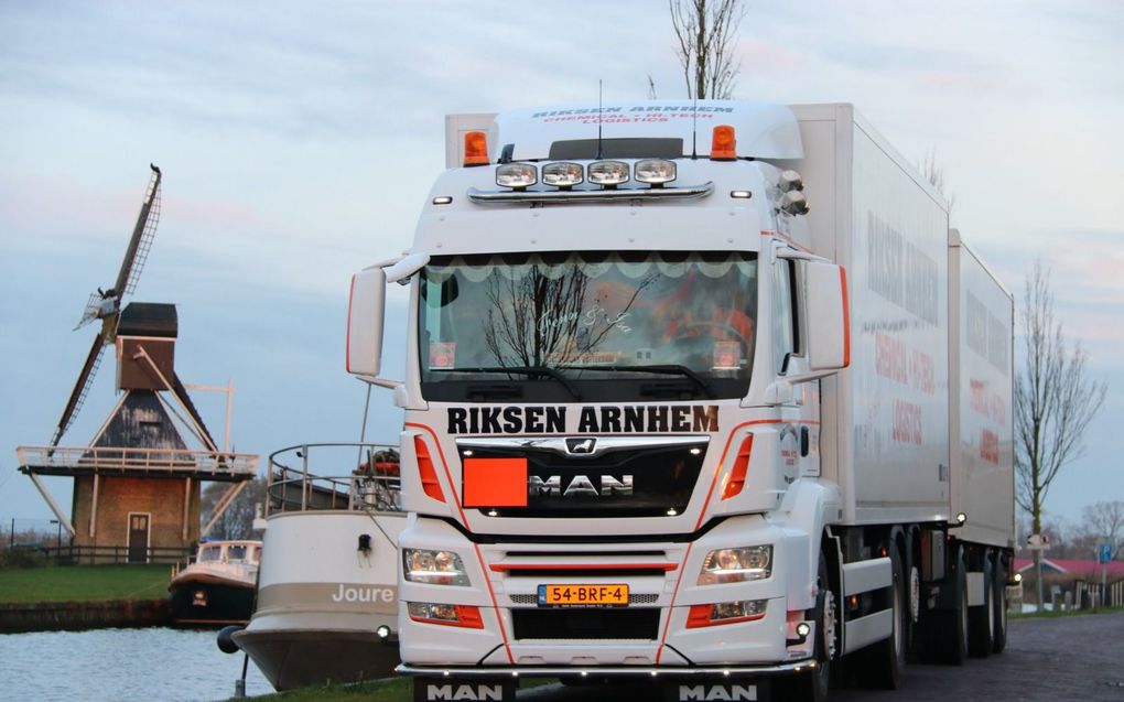 Andy de Goey vervoert onder meer gevaarlijke stoffen. beeld Sjaak van de Groep