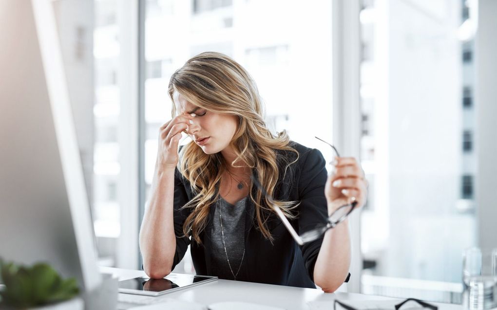 Werkenden hebben meer kansen dan ooit. Tegelijkertijd hebben steeds meer Nederlanders –zeker jongeren– last van burn-outklachten.  beeld iStock​