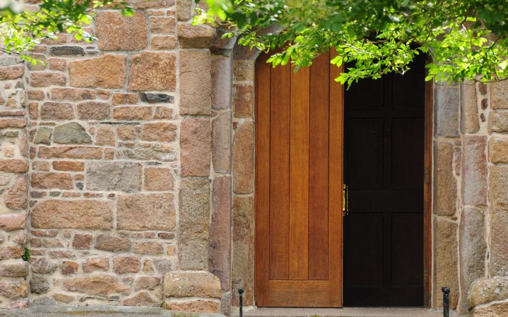 Een jongen met autisme die bij overprikkeling de kerk uitging, zei. „Iedereen zegt dat het mag. Maar er wordt zo gekeken, dat het eigenlijk toch niet mag.” beeld iStock