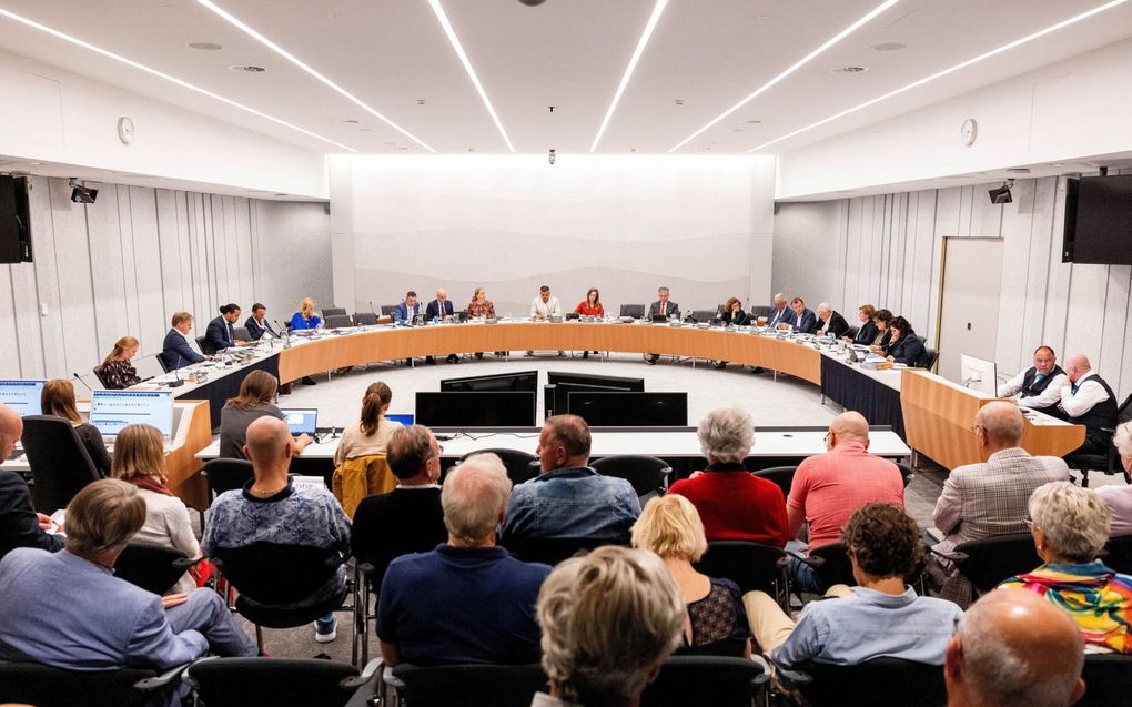 Kamerleden tijdens een overleg in de Tweede Kamer met minister Carola Schouten (Armoedebeleid, Participatie en Pensioenen) over de herziening van het pensioenstelsel. beeld ANP, Jeffrey Groeneweg