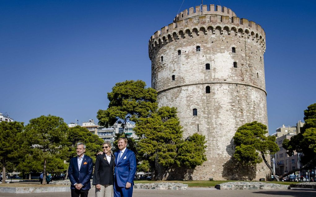 Het koningspaar bij de Witte Toren in Thessaloniki. beeld ANP, Sem van der Wal