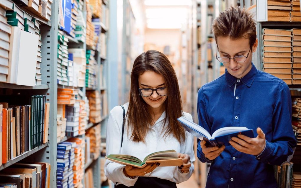 „Jongeren hebben een kritische, inhoudelijke en evenwichtige reactie nodig in deze verwarrende tijden.” beeld iStock