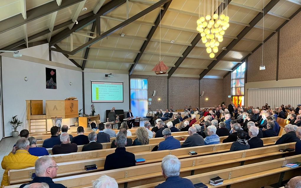 Sfeerbeeld van een studiedag van bezwaarde vrijgemaakten, 19 november 2022 op Urk, beeld RD