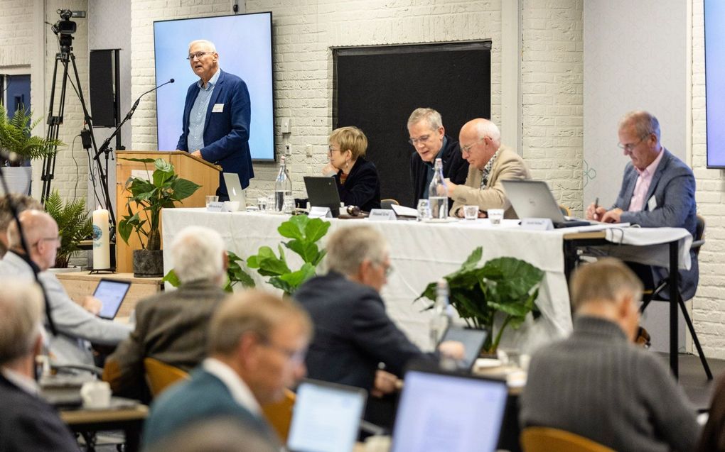 De synode van de GKV en de landelijke vergadering van de NGK, in Elspeet bijeen. Beeld And:ë Dorst