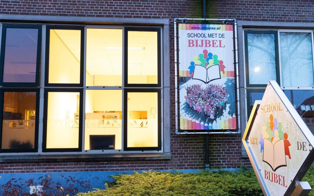 „Een christelijke opvoeder is een gids die de rijke inhoud van het Evangelie kan en mag doorgeven.” Foto: School met de Bijbel in Oene. beeld RD, Anton Dommerholt