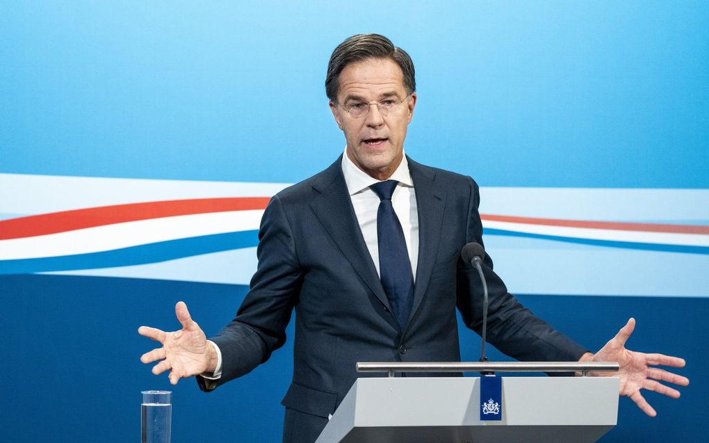 Minister-president Mark Rutte staat de pers te woord na afloop van de wekelijkse ministerraad. beeld ANP, Lex van Lieshout