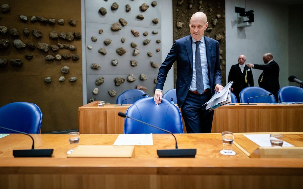 Ernst Kuipers, minister van Volksgezondheid, Welzijn en Sport, tijdens het wekelijkse vragenuur in de Tweede Kamer. beeld ANP, Bart Maat