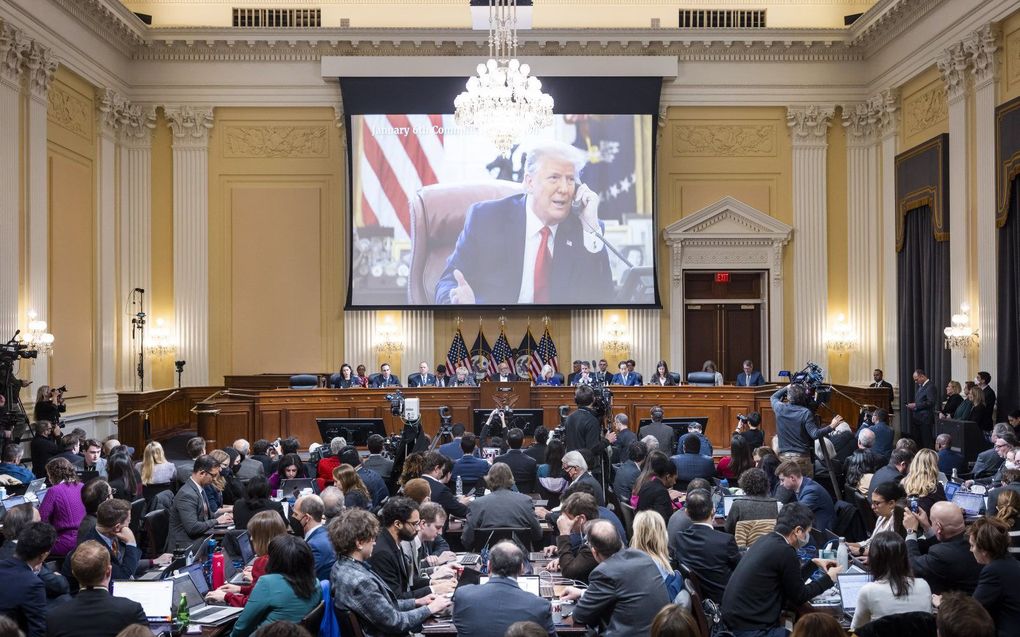 De onderzoekscommissie van het Huis van Afgevaardigden stemde deze week voor strafrechtelijke vervolging van Donald Trump. beeld EPA, Jim Lo Scalzo