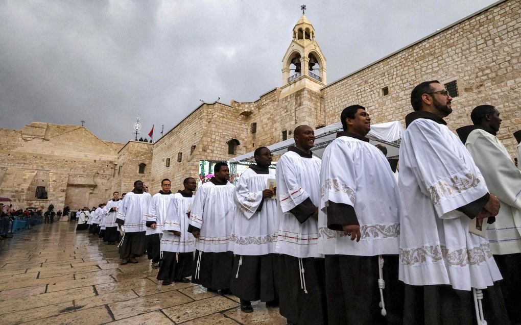 Geestelijken in Bethlehem, deze zaterdag. beeld AFP, Hazem Bader