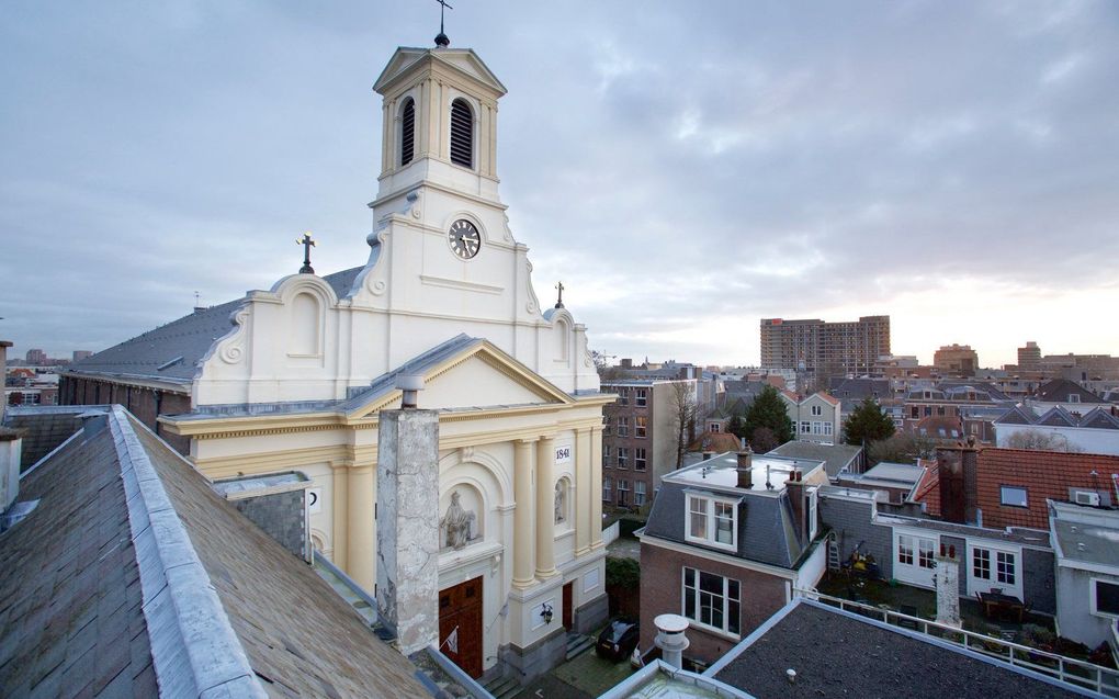 kerk van de heilige Teresia van Avila, Den Haag; beeld Sjaak Verboom