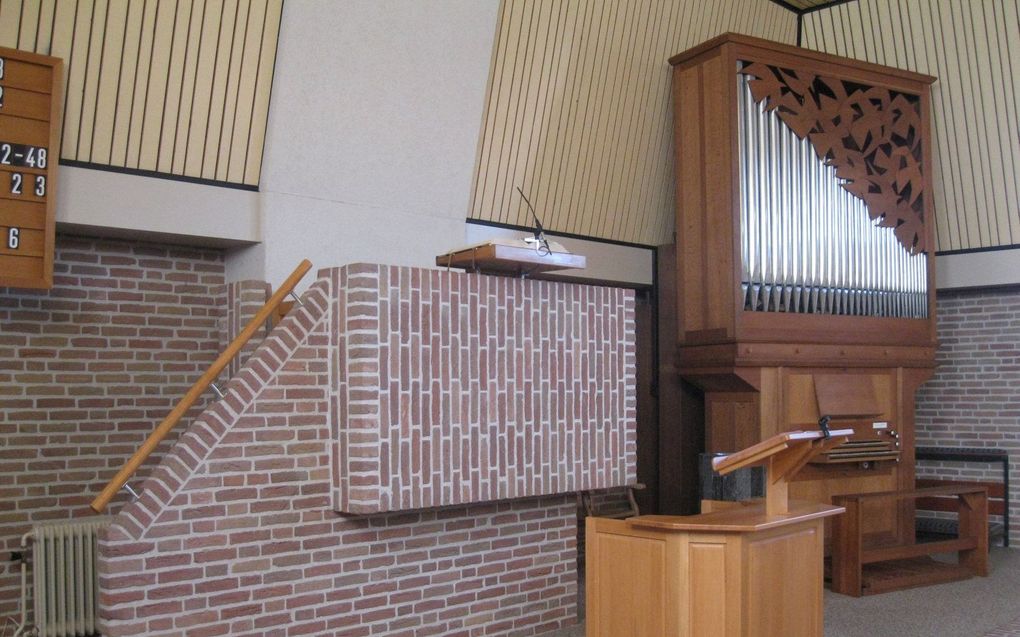 Kansel in het kerkgebouw van de hersteld hervormde gemeente Wapenveld-Wezep. beeld RD