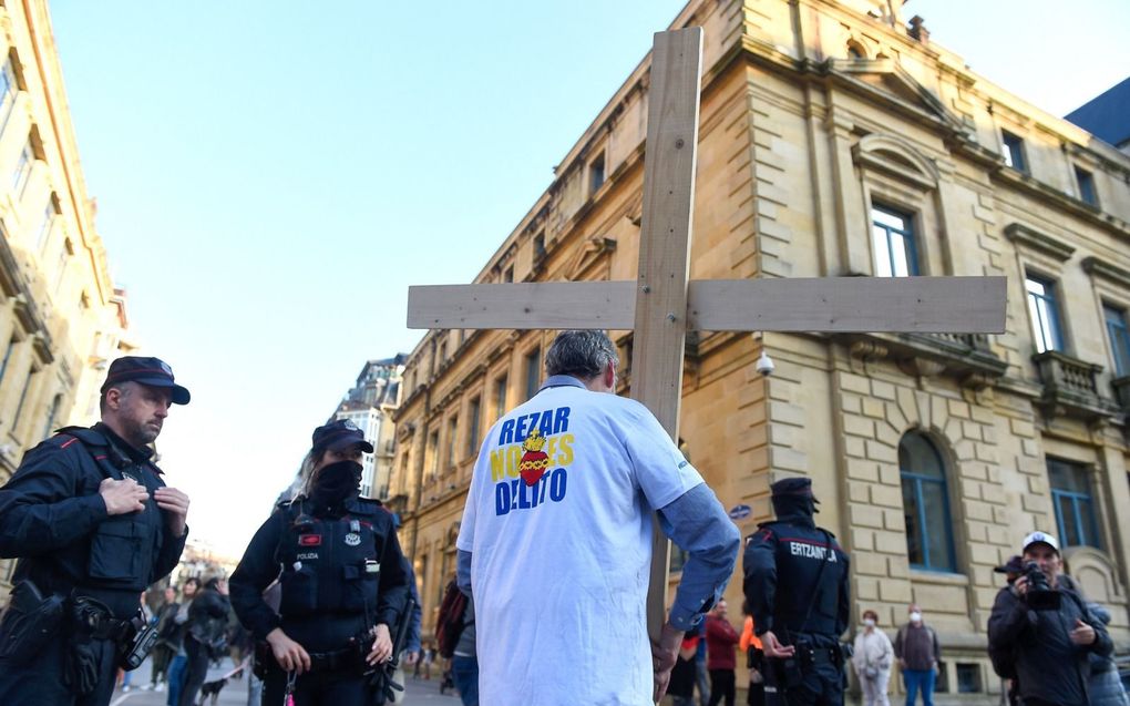 Een abortusprotest in Spanje. beeld AFP, Ander Gillenea