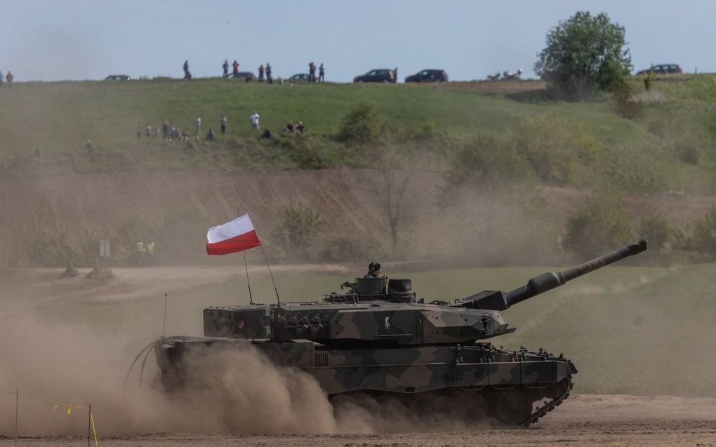 Poolse Leopard-tank tijdens een oefening. beeld AFP, Wojtek RADWANSKI