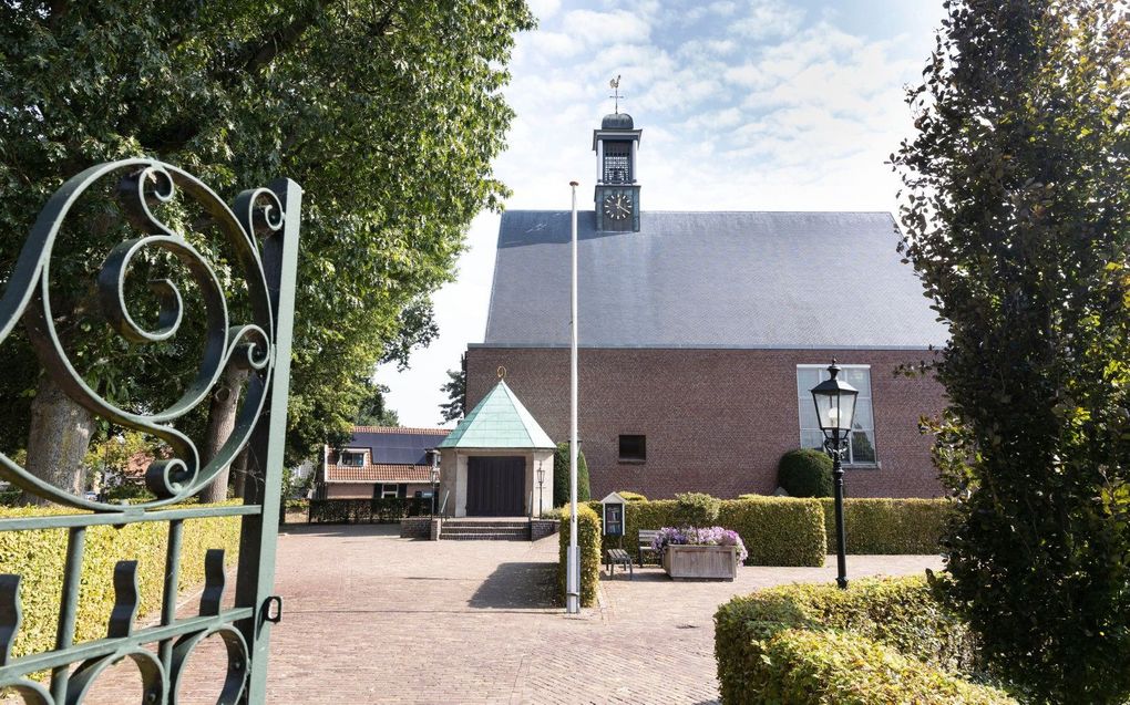 Kerkgebouw van de hervormde gemeente te Almkerk. beeld RD, Anton Dommerholt