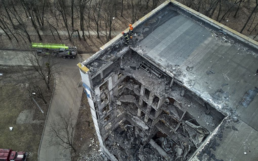 Verwoeste gebouwen in Charkiv, Oekraïne. Deze ravage is geen gevolg van de luchtaanvallen van donderdag. beeld EPA, Sergei Kozlov