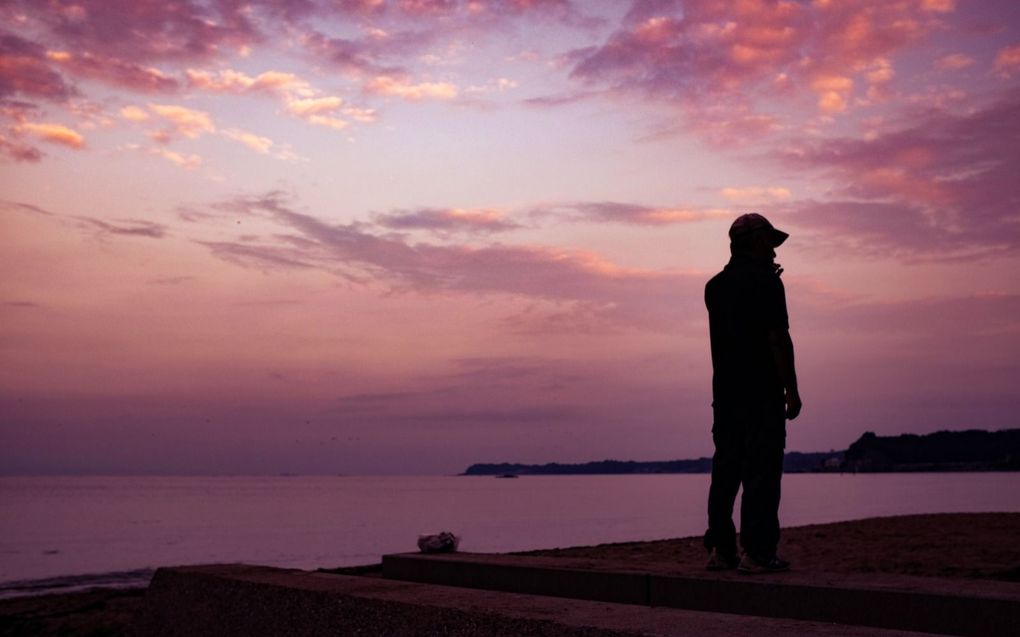 „Het is opmerkelijk dat in onze samenleving met zoveel mogelijkheden tot communicatie, zoveel mensen eenzaam zijn.” beeld Unsplash