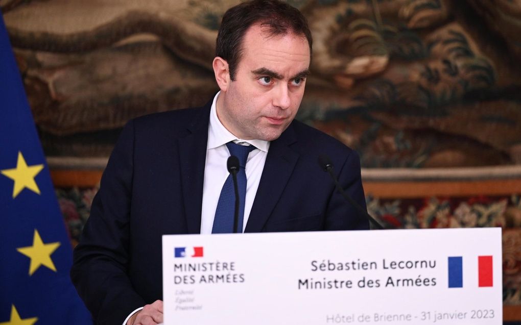 De Franse minister van Defensie Sébastien Lecornu. beeld EPA, Julie Sebadelha