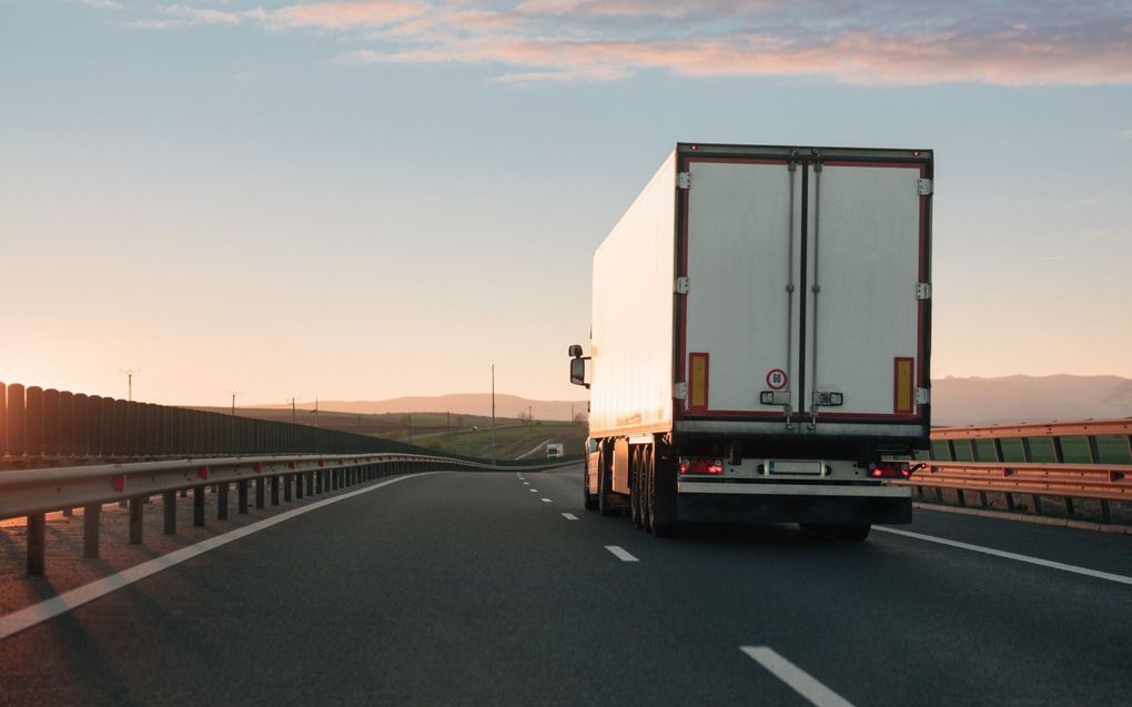 „Al sinds jaar en dag geven veel (christelijke) hulporganisaties allerlei goederen aan mensen in Oost-Europa.” beeld iStock