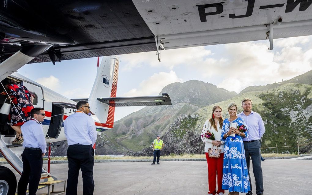 De koning, koningin en kroonprinses brachten deze maand een bezoek aan Aruba. beeld ANP, Remko de Waal