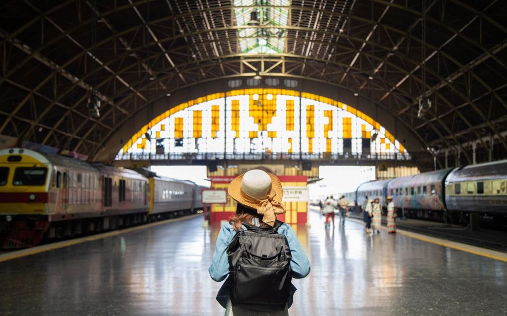 „In plaats van de traditionele stappen naar volwassenheid, is er nu een veelvoud van wegen die jongvolwassenen inslaan.” beeld iStock