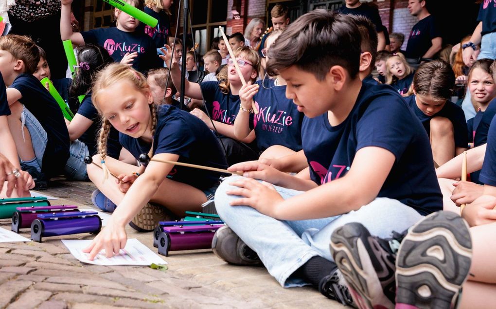 Een Doe Maar Mee Band tijdens een vorige editie van de Kindermuziekweek. beeld Marcel Krijgsman