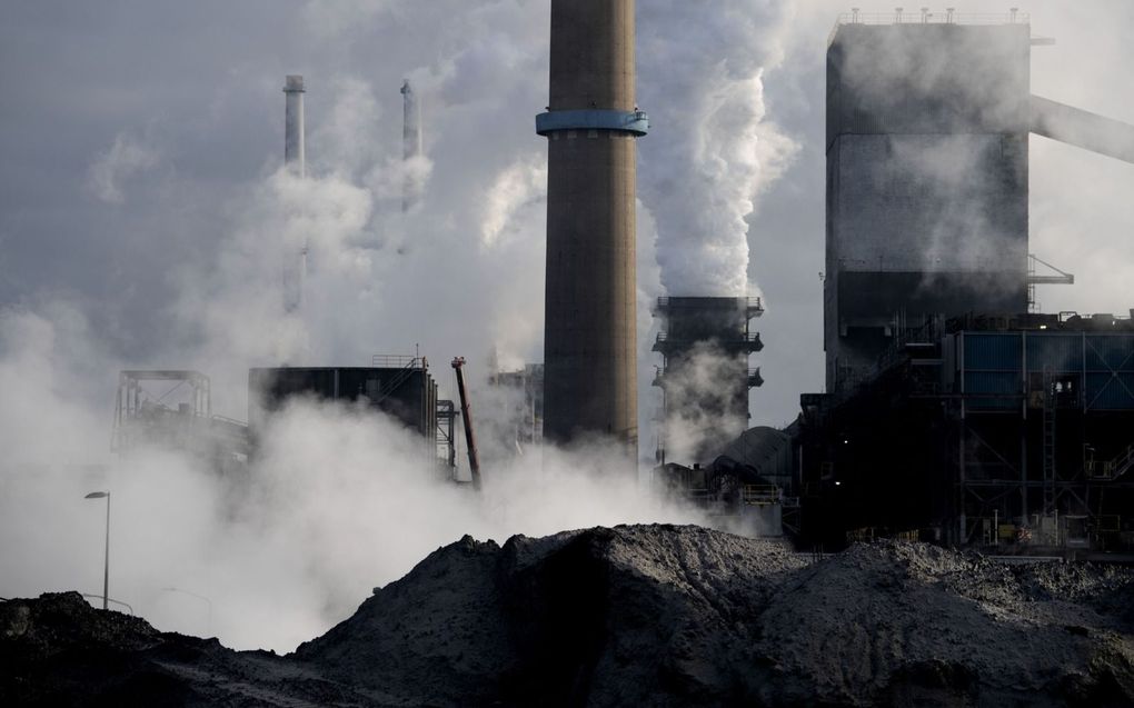 Schoorstenen van Tata Steel. beeld ANP, Olaf Kraak