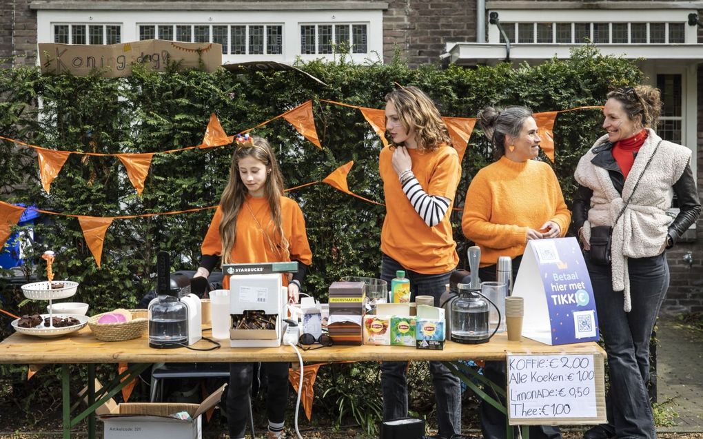 De vrijmarkt op Koningsdag. beeld ANP, Dingena Mol