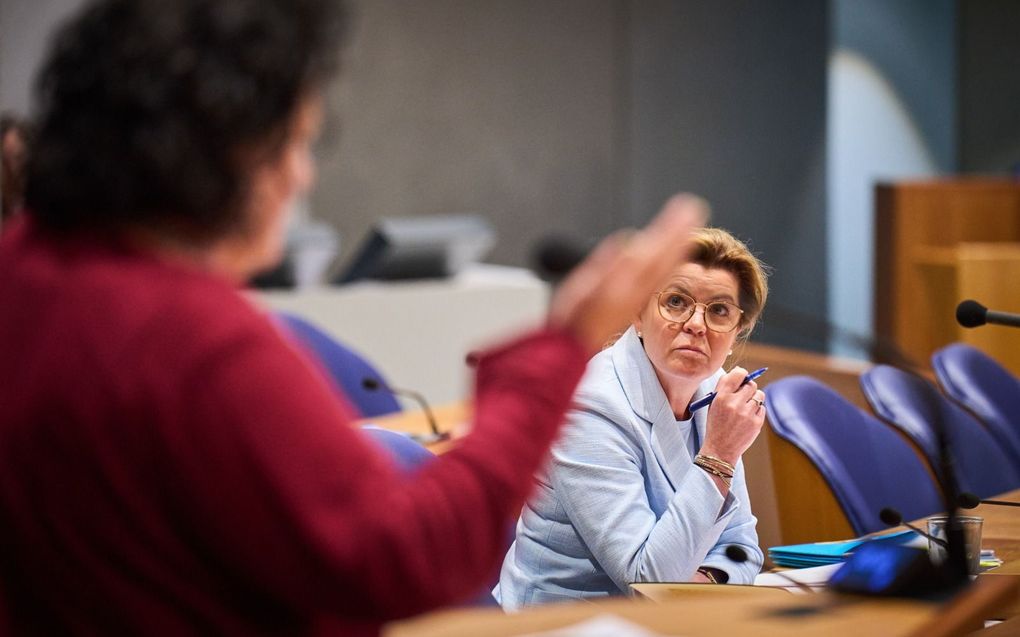 Van der Plas (l.) en Van der Wal woensdag tijdens het debat over het wetsvoorstel voor het transitiefonds. beeld ANP, Phil Nijhuis