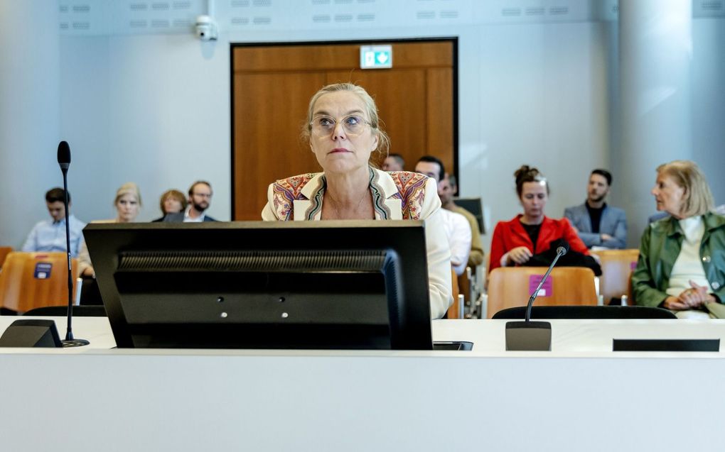 Kaag in een rechtszaal tegen een van haar bedreigera. beeld ANP, Robin van Lonkhuijsen