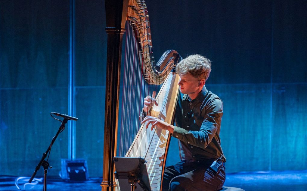 Harpist Joost Willemze heeft dit weekeinde in Utrecht de Dutch Classical Talent Award 2023 gewonnen. beeld Maarten Mooijman