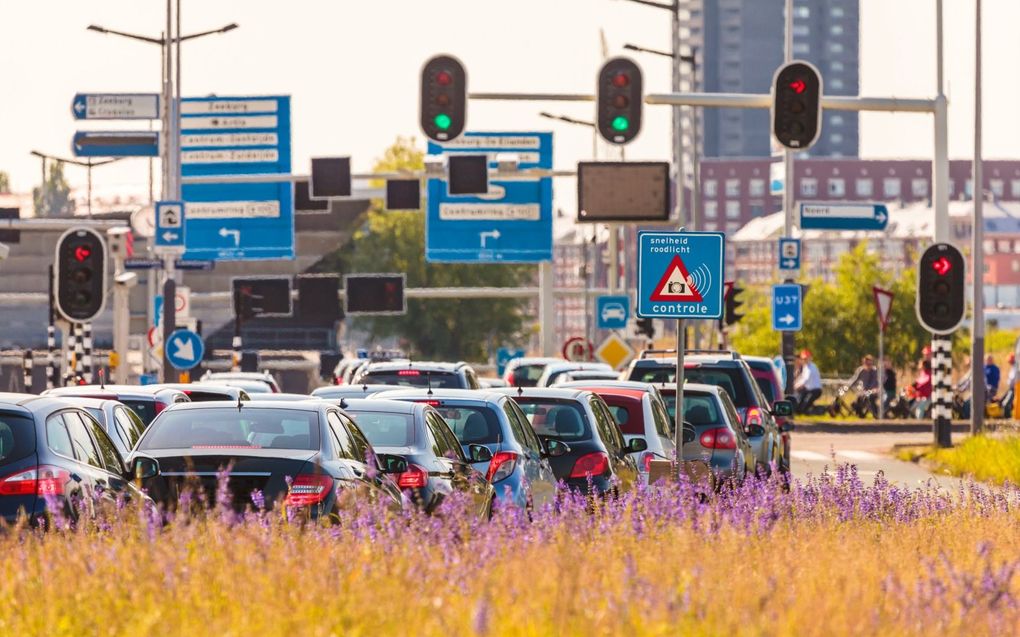 Verkeerslawaai verlaagt de concentratie. beeld iStock