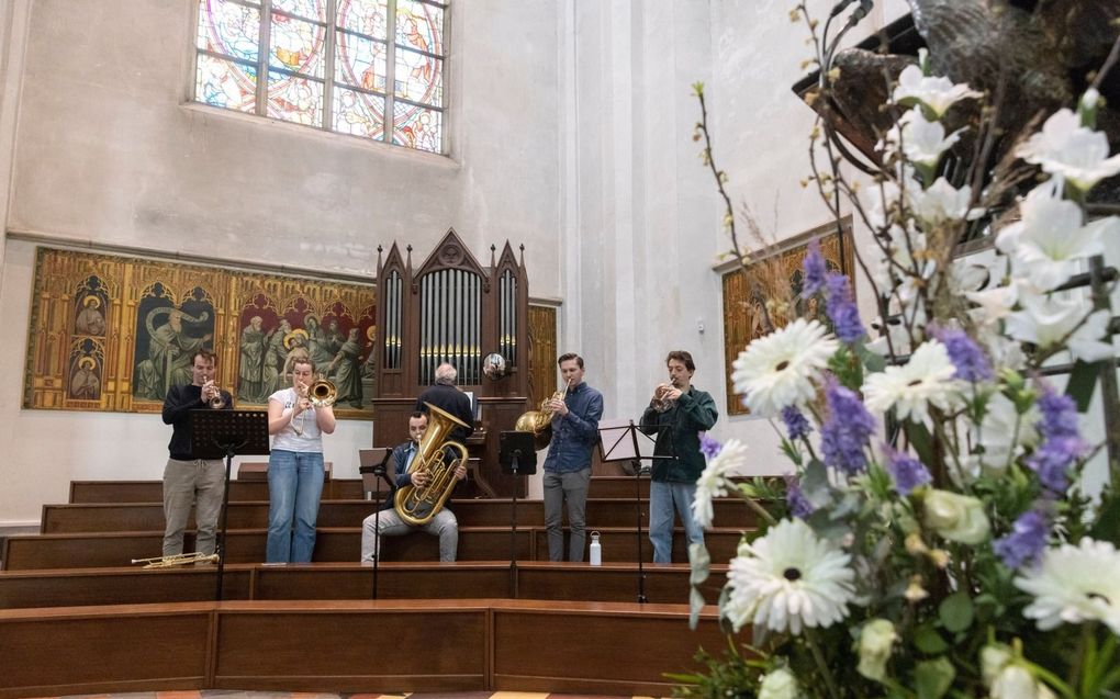 Het Sweelinck Koperkwintet in de kathedraal van Utrecht, beeld Erik Kottier