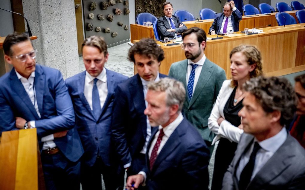 „Na het Groningendebat in de Tweede Kamer vraag ik me af of ministers hun ministeriële verantwoordelijkheid niet serieuzer moeten gaan nemen en sneller moeten aftreden bij fouten. Met het oog op het burgervertrouwen.” beeld ANP, Robin Utrecht