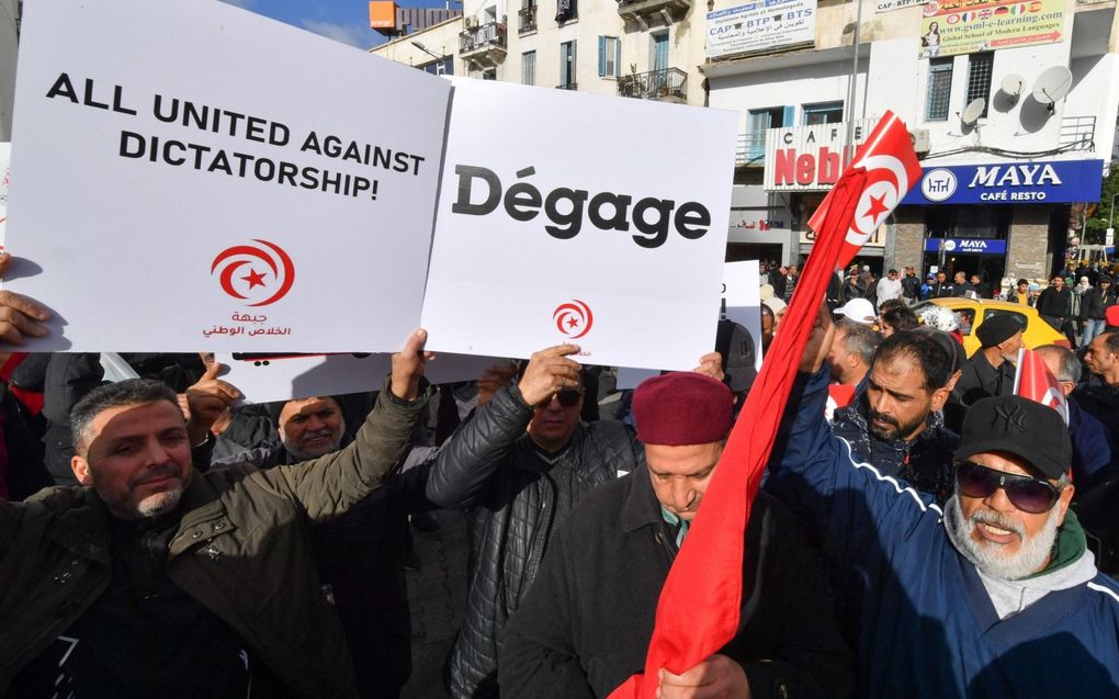 Protest in Tunis tegen het bewind van president Kais Saied. beeld AFP, Fethi Belaid