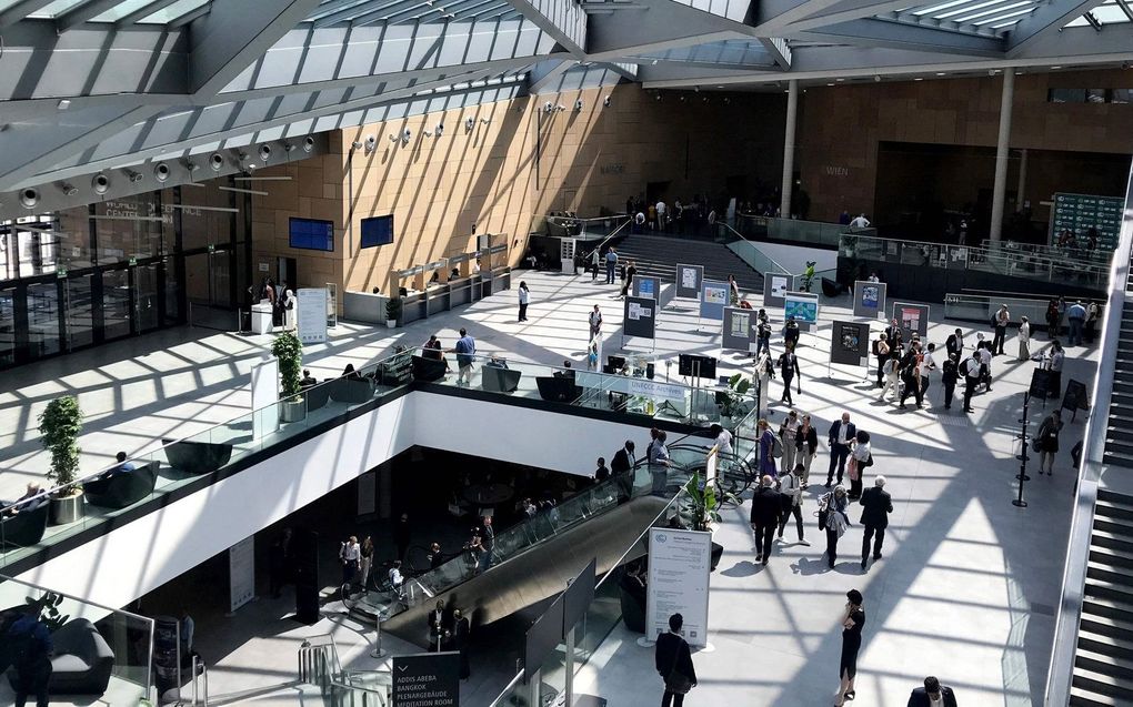 In het Wereld Congrescentrum in Bonn werd de afgelopen twee weken de klimaattop van Dubai voorbereid. beeld AFP, André Pain