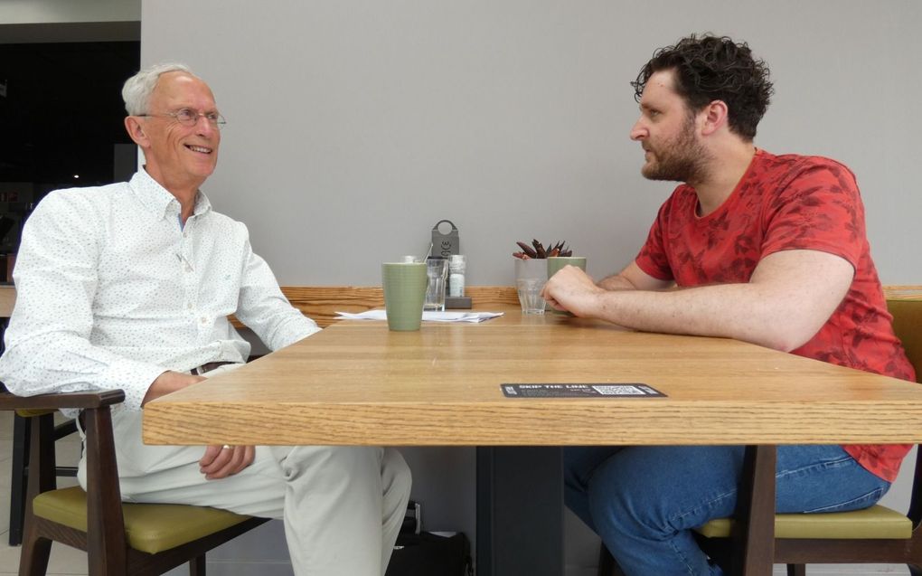 Prof. Henk Jochemsen (links) in debat met Alain Verheij. beeld RD