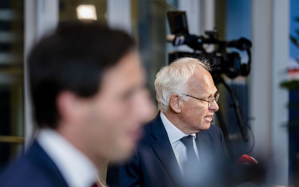 De ministers Hoekstra (l.) en Adema. beeld ANP, Sem van der Wal