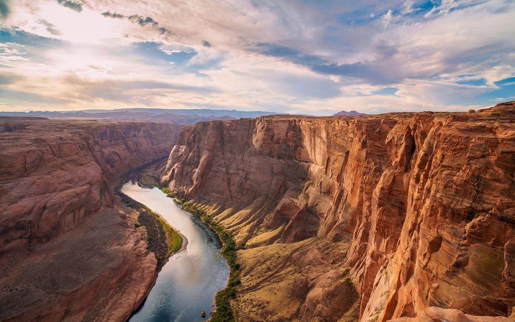 „Op mij maakte de Grand Canyon een diepe indruk. Ik kon me niet aan de indruk onttrekken dat dit wonderlijke verschijnsel door enorme natuurkrachten en natuurgeweld tot stand was gekomen. Kennelijk kunnen ook gewelddadige natuurkrachten in zekere zin leiden tot een ervaring van het grootse.” beeld GettyImages