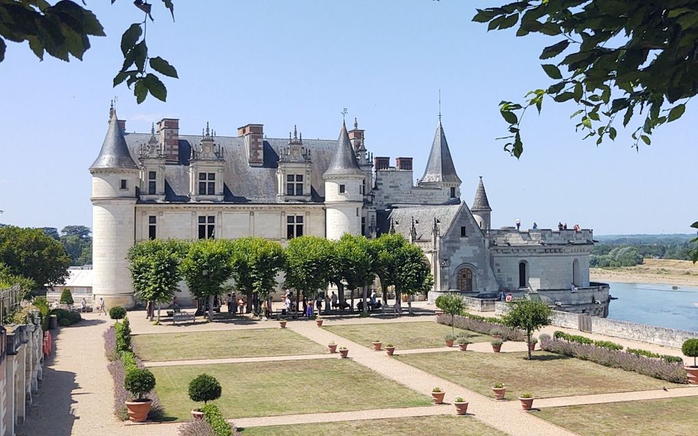 Kasteel d' Amboise, waar 1200 hugenoten zijn vermoord. beeld Wim Eradus