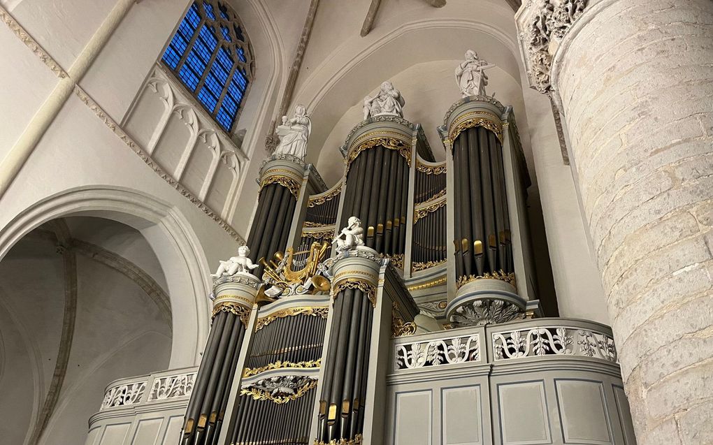 Het Van Damorgel in de Grote Kerk van Tholen. beeld RD